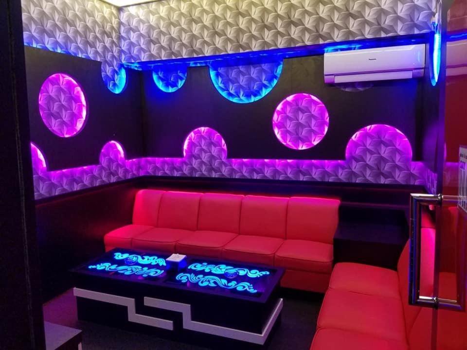Halim Hotel Tanjung Pinang Extérieur photo