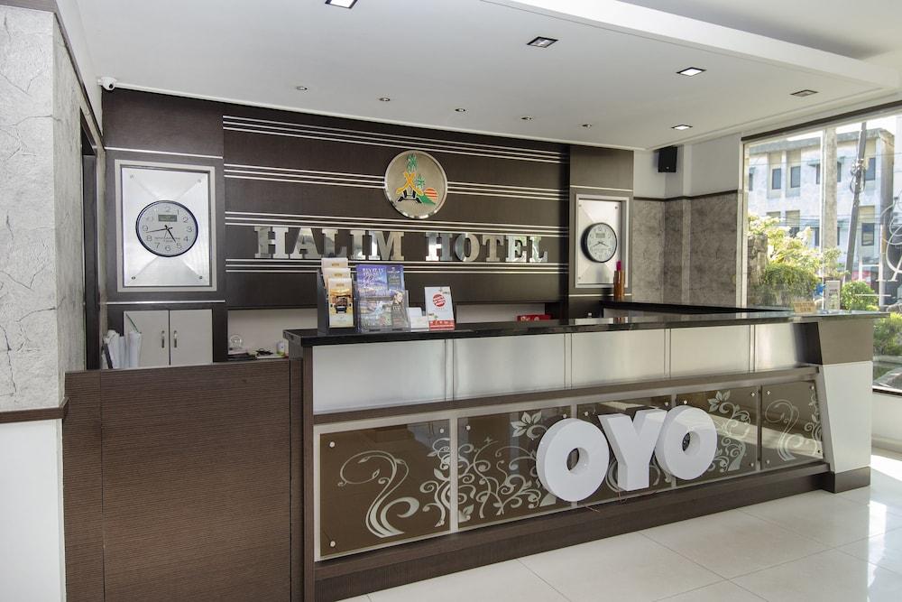 Halim Hotel Tanjung Pinang Extérieur photo